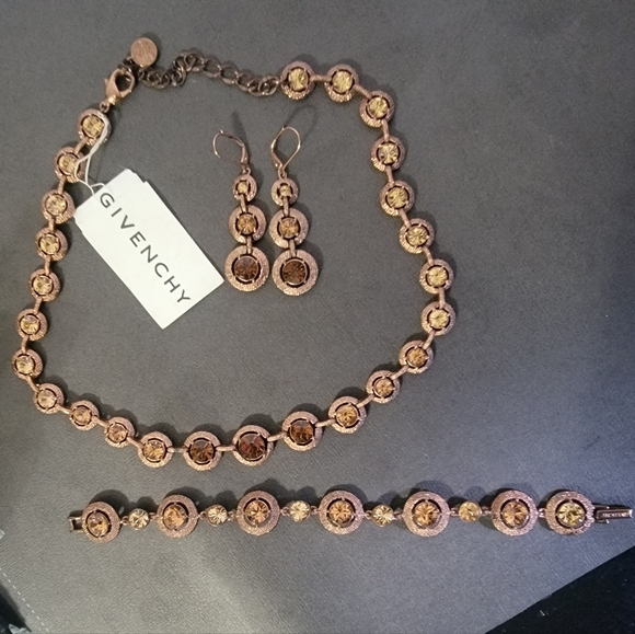 Givenchy Gold and Brown Necklace Set - Picture 8 of 10